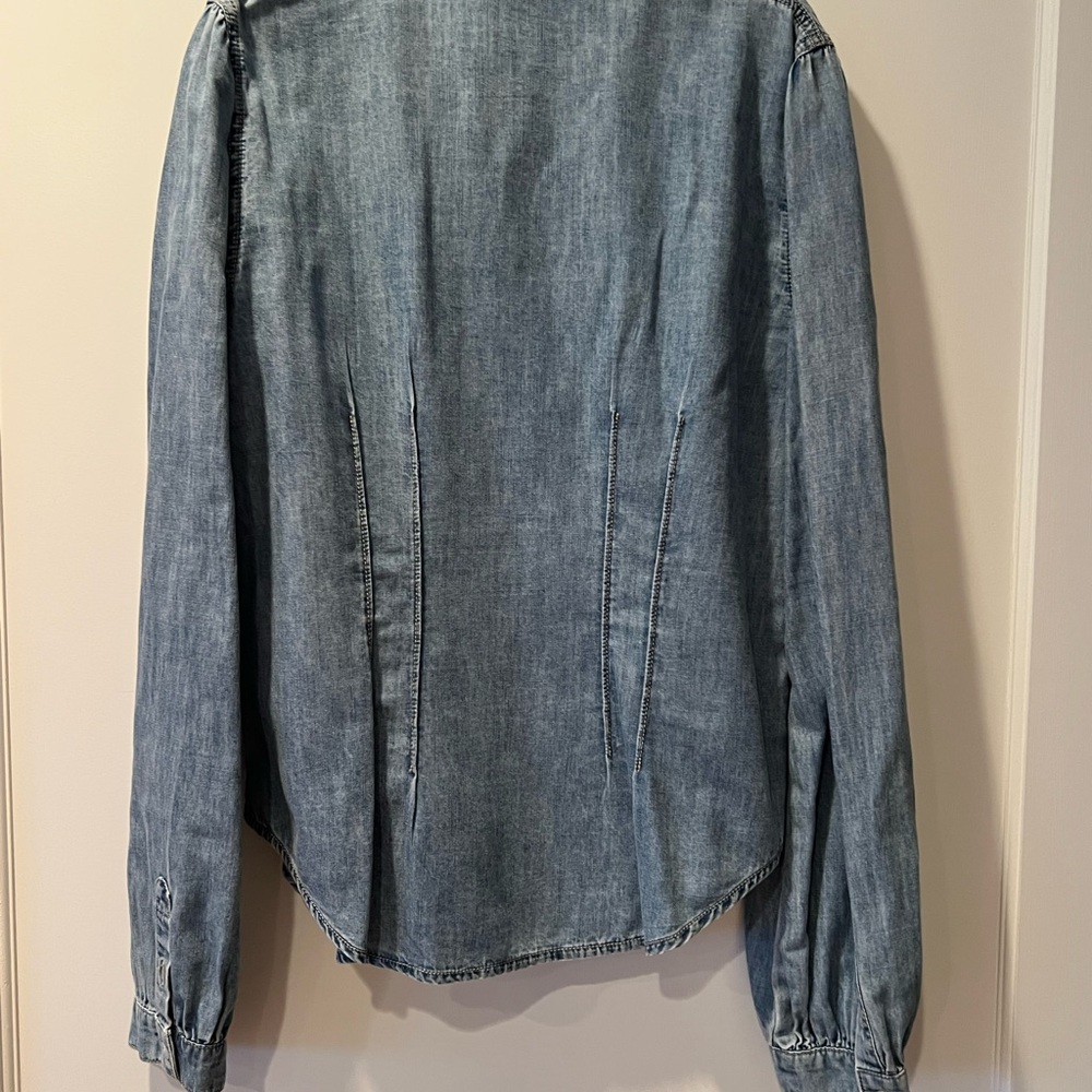 Veronica Beard chambray top - Picture 3 of 3